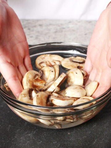 cooking myth debunks mushrooms in water | hearth health happiness