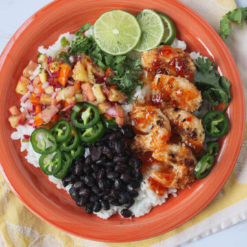 overhead shot of fiesta shrimp | food blog | hearth health happiness